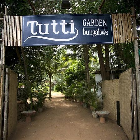 Tutti Garden Bungalows Hotel Mormugao Luaran gambar