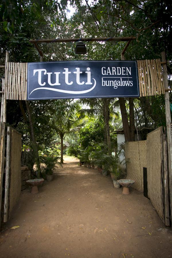 Tutti Garden Bungalows Hotel Mormugao Luaran gambar